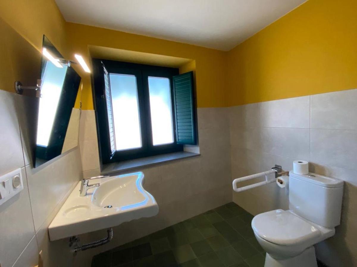Albergue O Teu Sitio Ribadeo Exterior foto