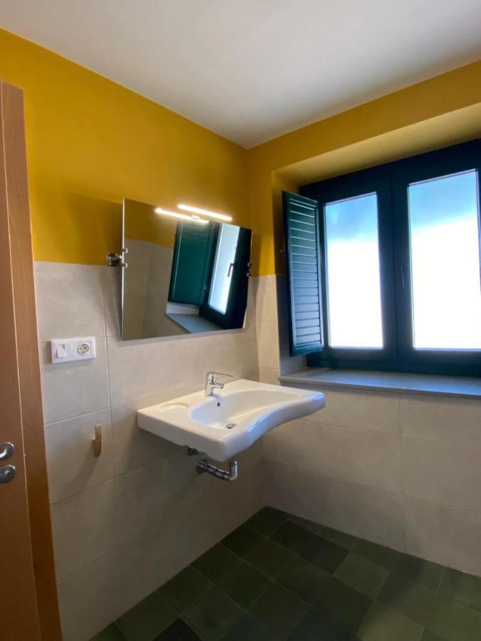 Albergue O Teu Sitio Ribadeo Exterior foto